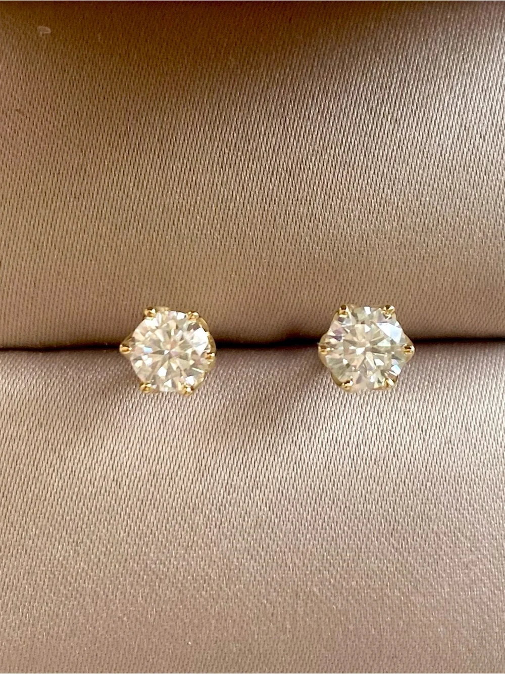 N/A new moissanite